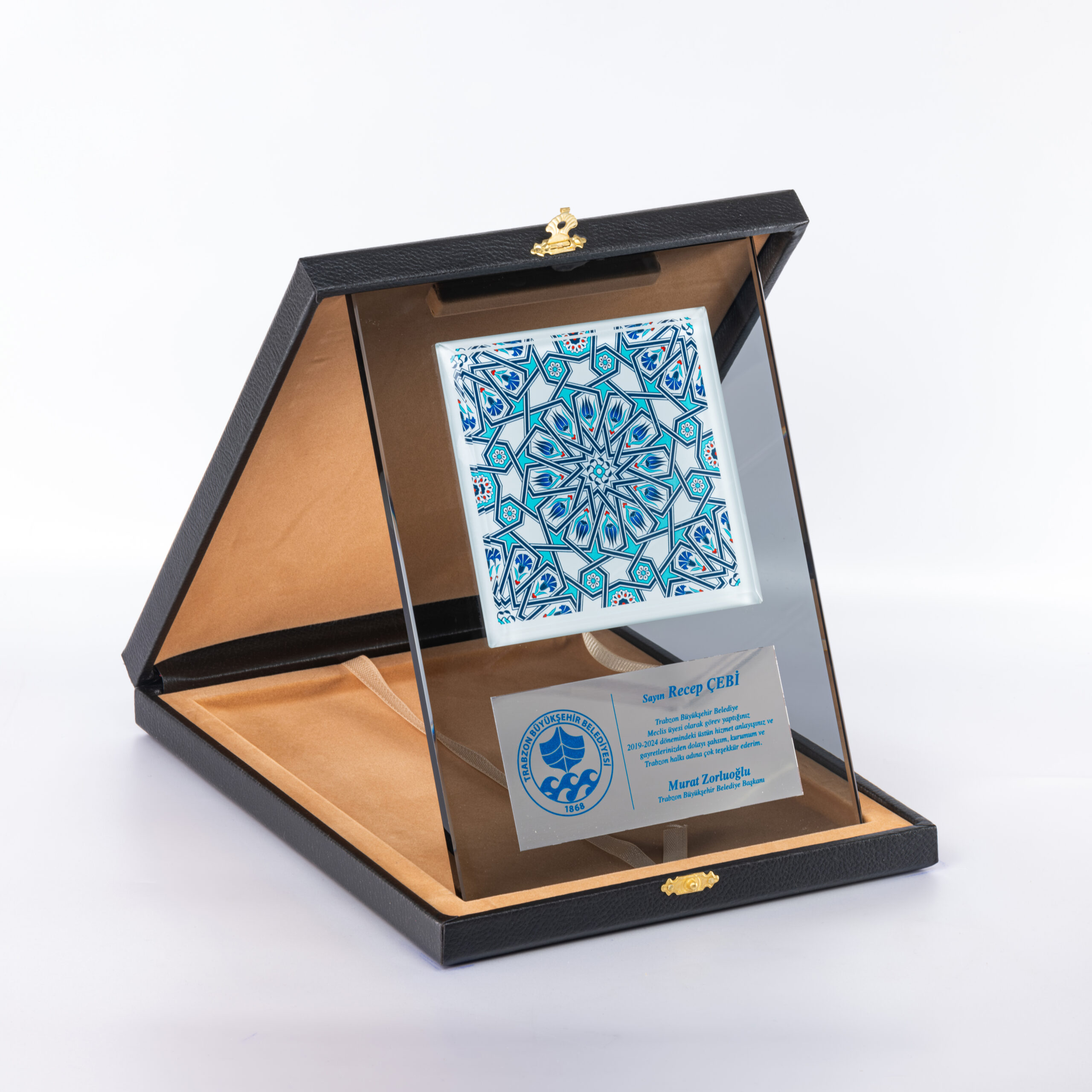 ÇİNİLİ KRİSTAL PLAKET